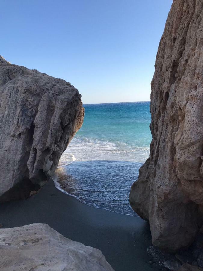 Alexandros Villa Agia Paraskevi  Luaran gambar