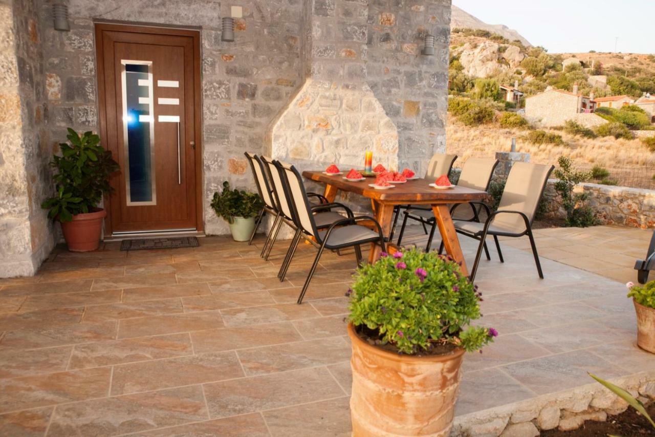 Alexandros Villa Agia Paraskevi  Luaran gambar