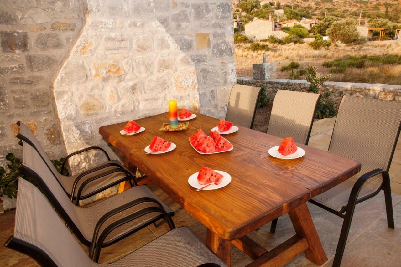 Alexandros Villa Agia Paraskevi  Luaran gambar