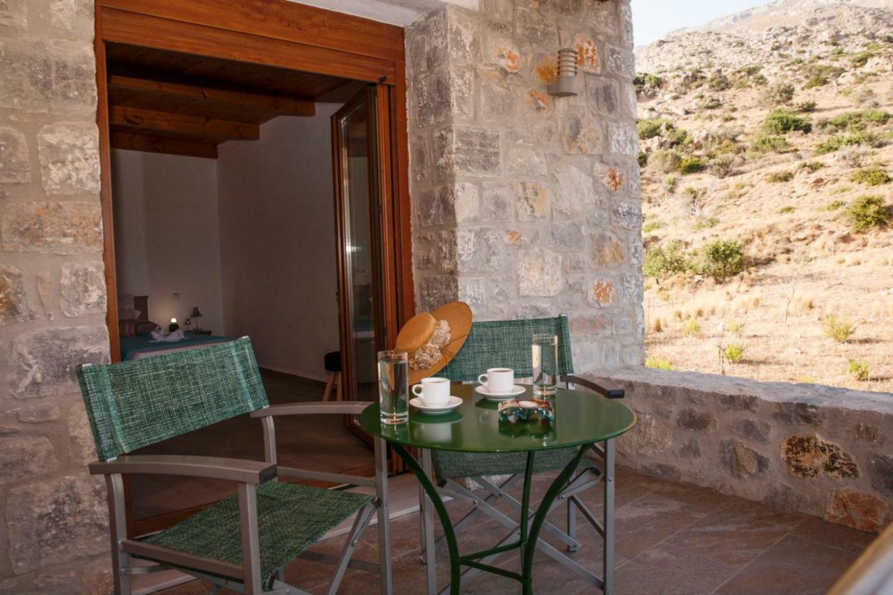Alexandros Villa Agia Paraskevi  Luaran gambar
