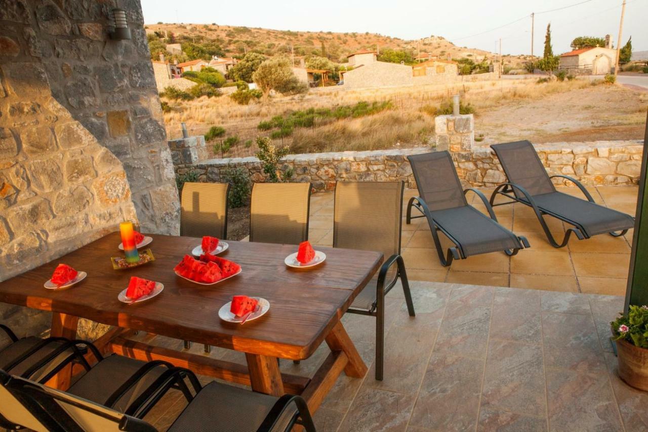 Alexandros Villa Agia Paraskevi  Luaran gambar